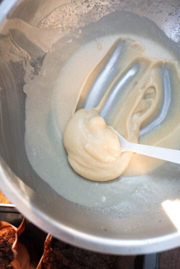 Vanilla Frosting mixed with palm shortening, maple syrup, vanilla, and coconut yogurt