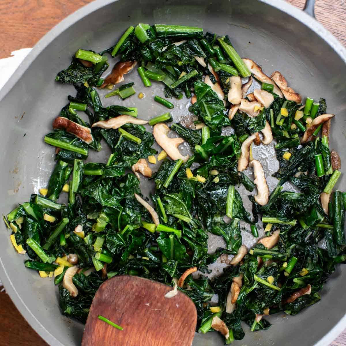 sautéed kale with shiitake ginger and garlic